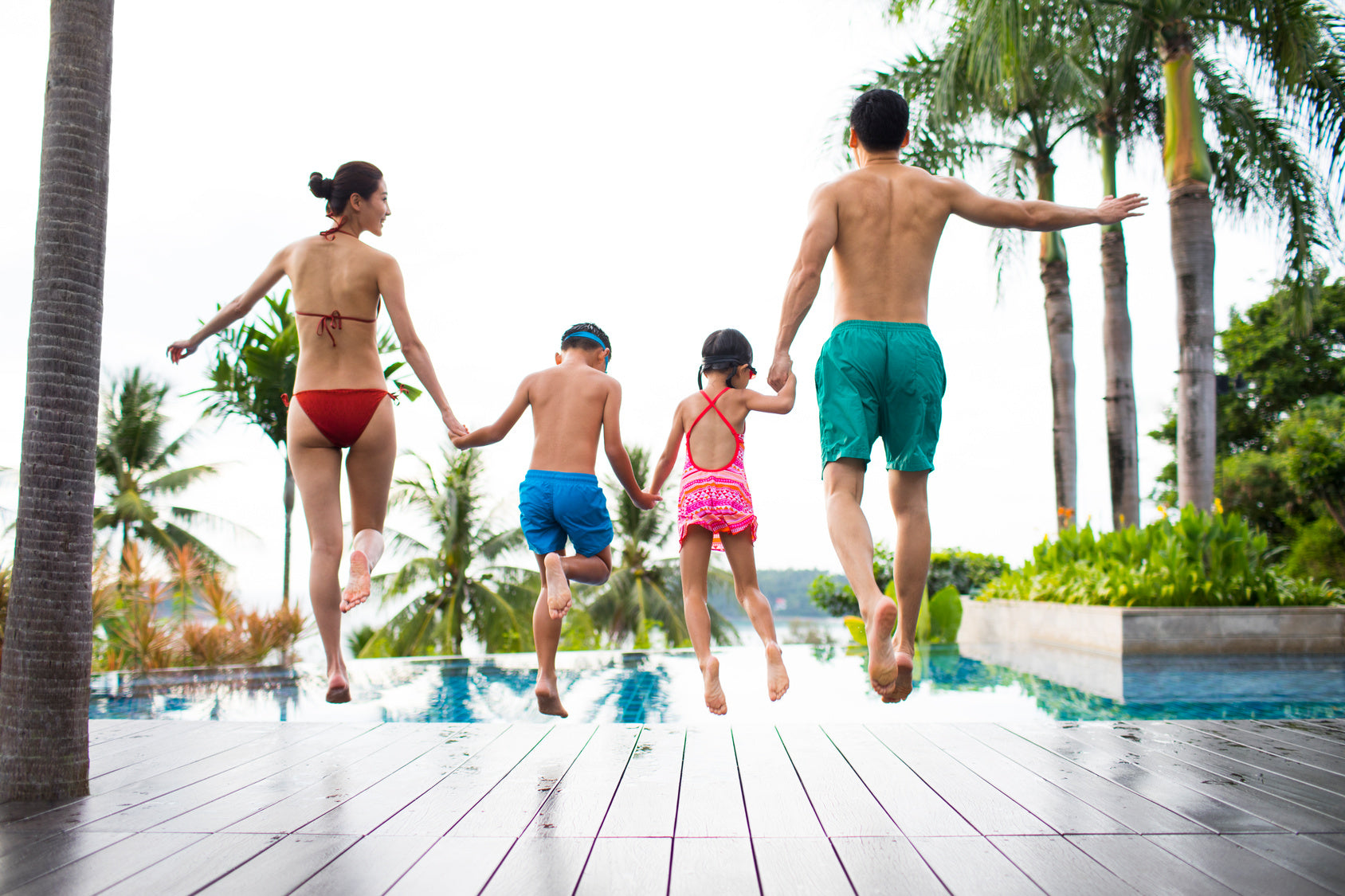 The Ultimate Summer Swim Care Guide: Protect Your Hair and Skin This Season